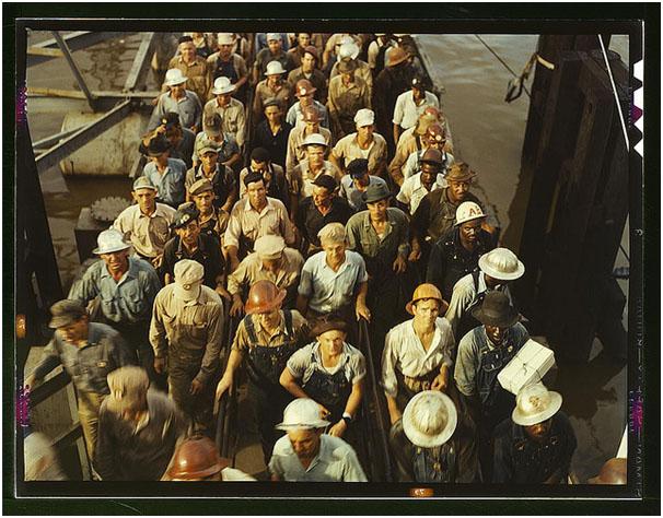 Workers leaving Pennsylvania shipyards, Beaumont, Texas (LOC), Library of Congress, 1943