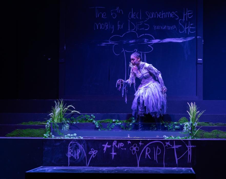 The Turn of the Screw5