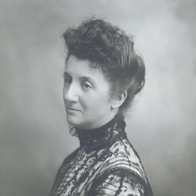 Madame Apolline Niay-Darroll 